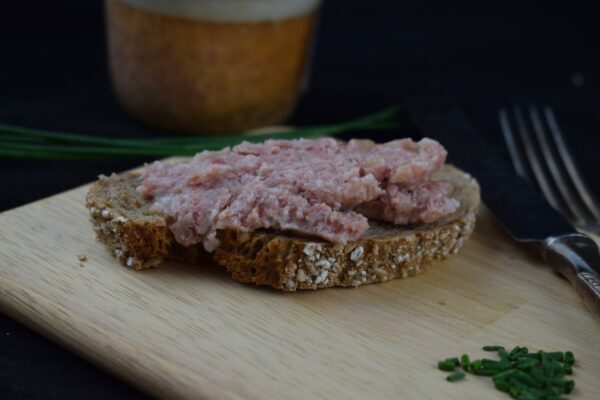 Bio Gekochte Mettwurst im Glas